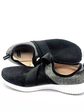 Avia Women’s Black Gray Knit Slip-On Athletic Sneakers Size 11